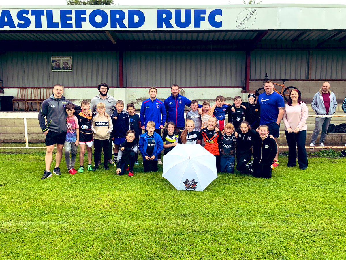 WTrinityRL's tweet photo. Tackle tech and games at @BronteBarbarian for night 3 of our #AmbassadorClubRoadshow 

@Kyle_Wood77 @RyanHampshire &amp; Tyler Randell all on hand to join in and give valuable tips and advice to the young #Barbarians 🏉

#Trinspired 🔴⚪️🔵 https://t.co/5NLxRg8MrR