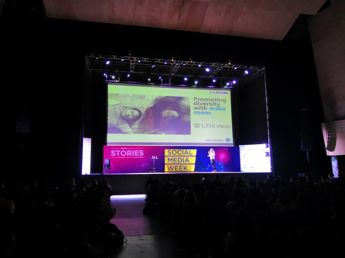 SMWMexico's tweet photo. "¿Cómo retribuir a la comunidad?" Sandra Morales @SanmoralesL @soygirlpower #SMWMéxico https://t.co/Dcj1czIUHh