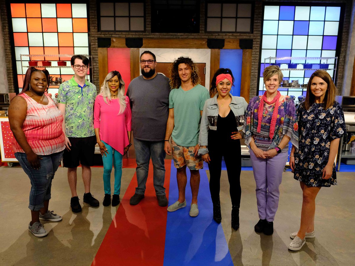 We've got some sweet breaking news for ya! A brand-new season of #WorstBakers is set to premiere on July 22 @ 10|9c! @lowcarb77 + <a href="/lorrainepascale/">Lorraine Pascale</a> will mentor 8 baking disasters during a five-week Boot Camp, but only one recruit will win $25,000: foodtv.com/2KKwJs8!