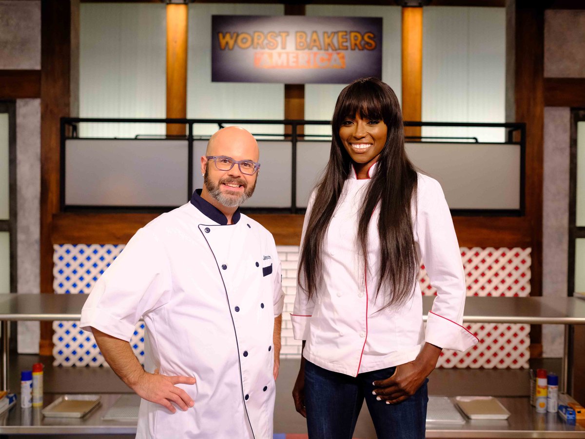 FoodNetwork's tweet photo. We've got some sweet breaking news for ya! A brand-new season of #WorstBakers is set to premiere on July 22 @ 10|9c! @lowcarb77 + @lorrainepascale will mentor 8 baking disasters during a five-week Boot Camp, but only one recruit will win $25,000: https://t.co/K4EB7E14fK! https://t.co/84UbREiYZZ