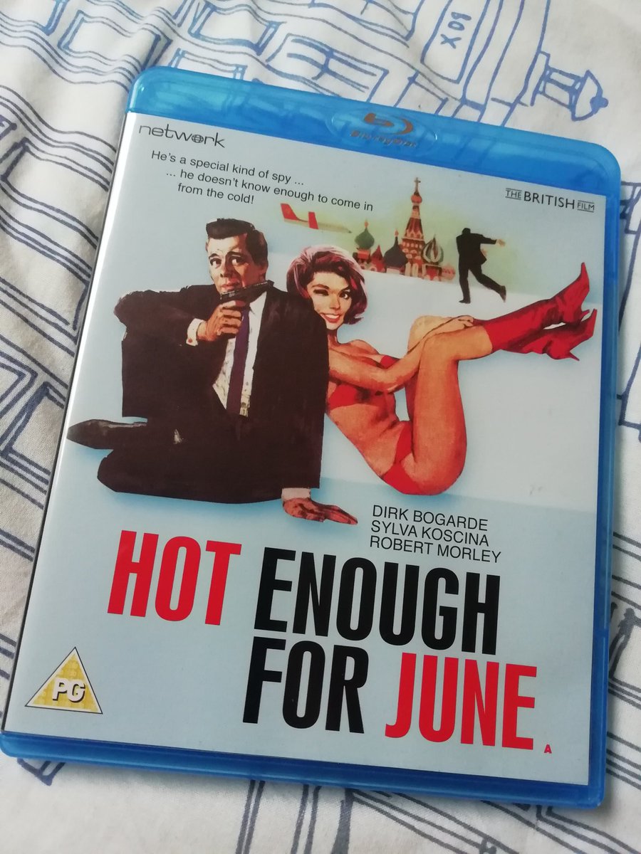 brokenviolin83's tweet photo. Tonight's viewing ! Can't beat abit of @bogardeland ! #HotEnoughForJune #JohnLeMesurier #RankOrganistation @john https://t.co/QQIpFsIKP5