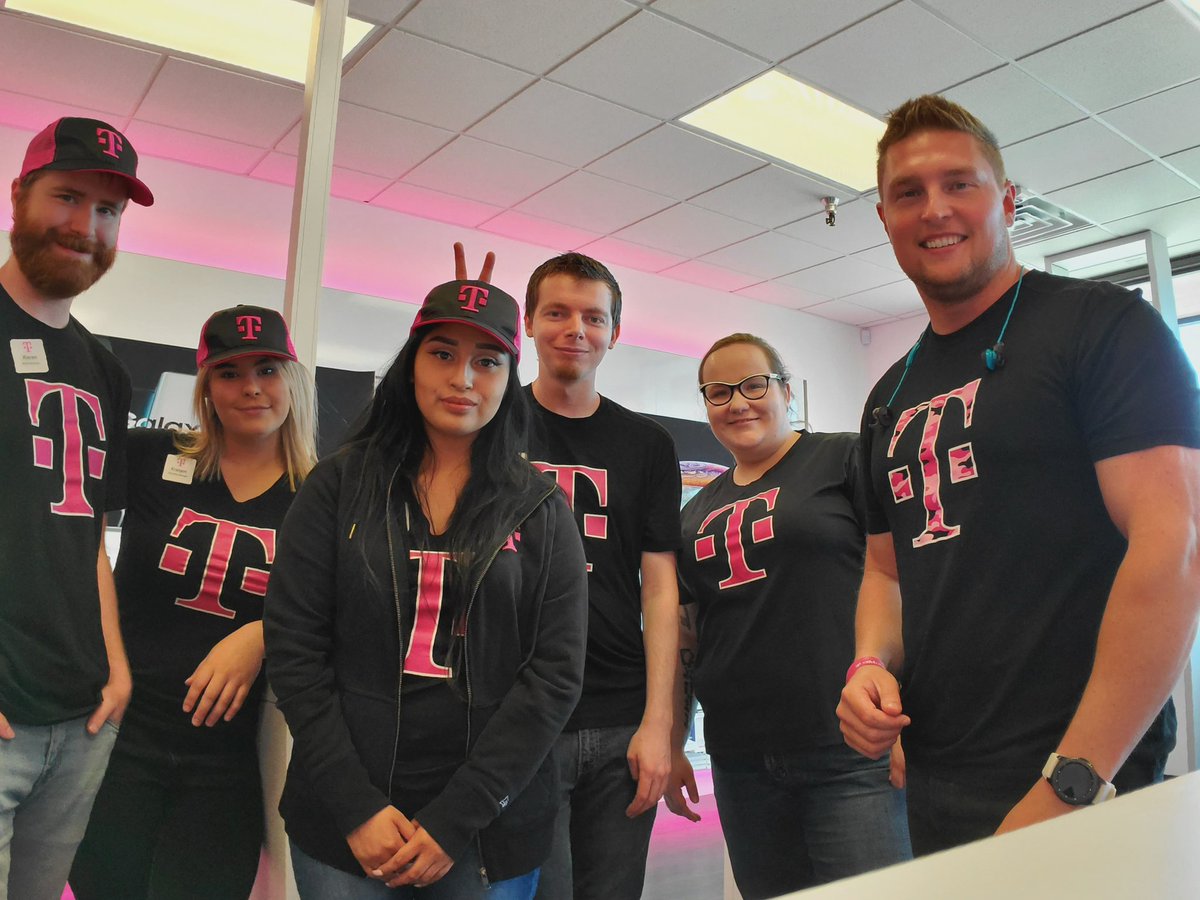Becoming OPS pros in Molalla! <a href="/bruin_bryan/">Bryan Bruin</a> <a href="/nazarma/">Nazar A.</a> @CheyennEDub_RSM