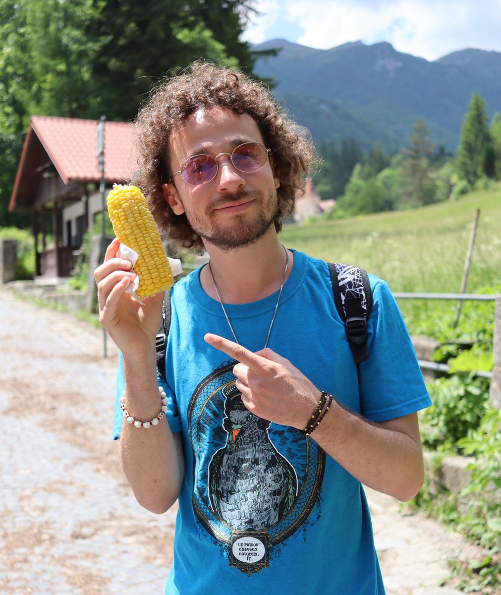 LuisitoComunica's tweet photo. En una mano mi elote, y en la otra tu culote. https://t.co/1JwMC8eyMz