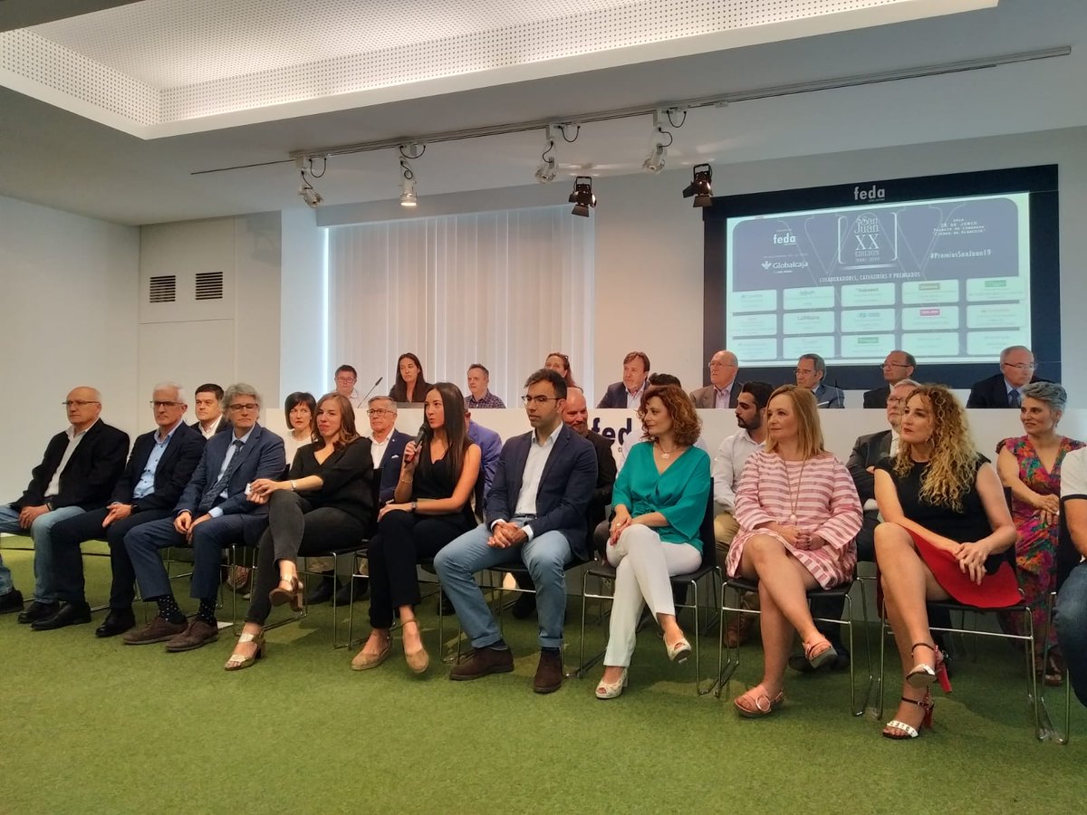 El próximo 28 de junio se entregan los premios San Juan de la Confederación de <a href="/EmpresariosFEDA/">FEDA</a>. Gracias por reconocer nuestra labor en nuevas tecnologías e innovación. Hoy hemos podido compartir experiencias y conocer al resto de galardonados. ¡Enhorabuena a todos!🏆 #Mifarma