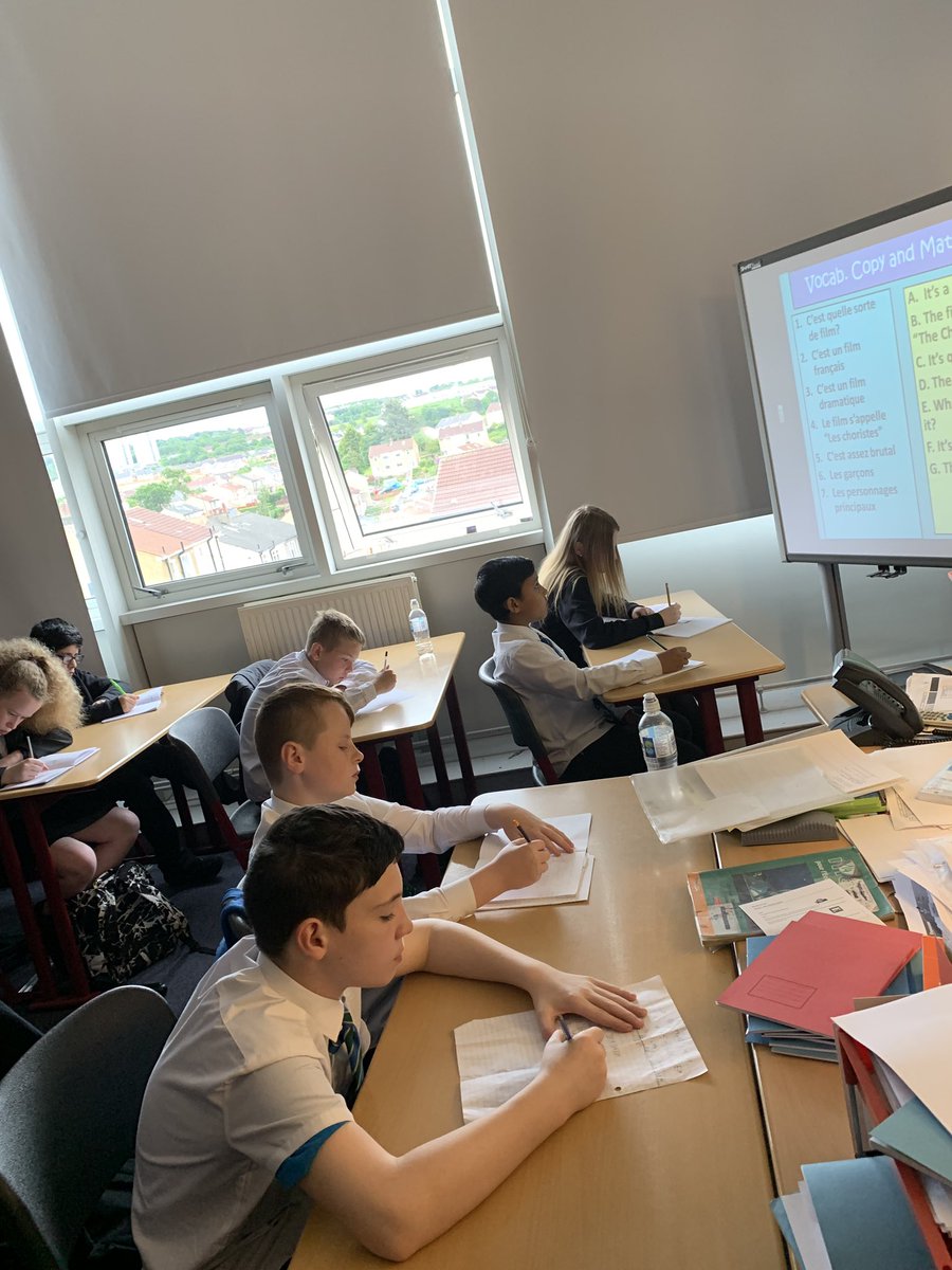 kpss_modernlang's tweet photo. These young people know exactly what to expect when coming into this learning environment @KingsParkSec #consistencyiskey #readytolearn #effectivestarterroutines #setthetoneearly #believeachieve https://t.co/NNQiaYnSOE