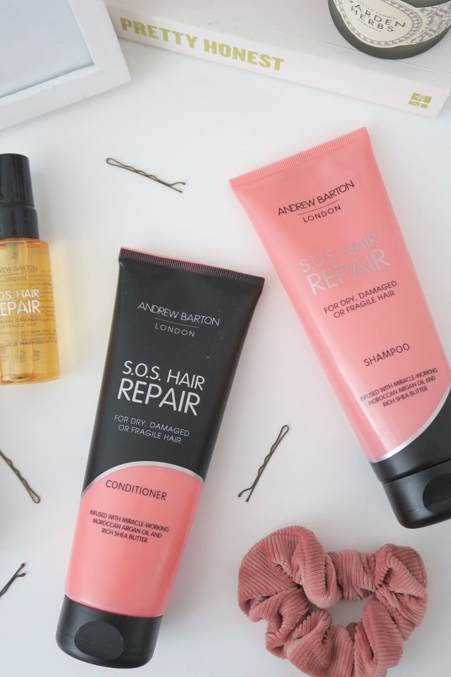 itslaurenvic's tweet image. *Gifted products

Maintaining healthy hair with Andrew Barton London! 

buff.ly/2ZjGVMn

@sotonbloggers @allthoseblogs #SmallBloggers_RT #bloggerstribe