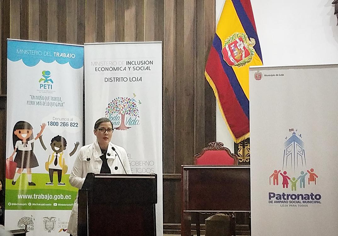 MinTrabajoEc's tweet photo. #MDTLoja | En el Día Mundial contra el Trabajo Infantil, desarrollamos evento "Mi Compromiso es Contigo" junto con la Mesa Intersectorial de Prevención/Erradicación de Trabajo Infantil generando compromisos colectivos. #EcuadorSinTrabajoInfantil

Director Regional - @caroepv https://t.co/AGdvZcGeP0