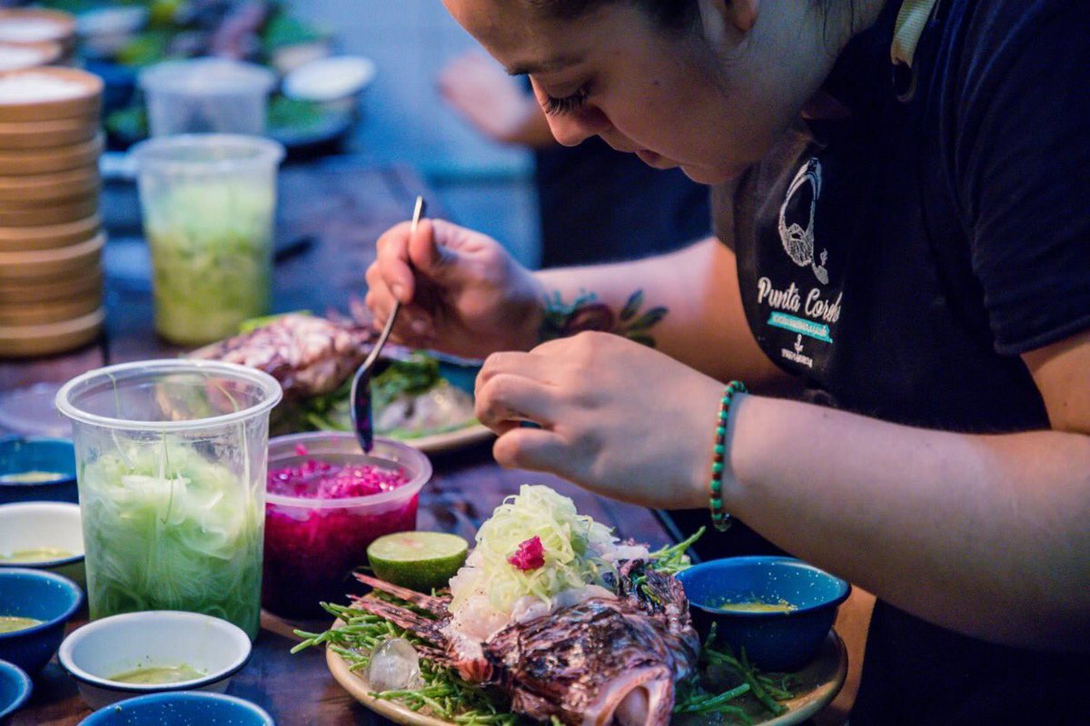 En nuestra cocina todo es cuidadosamente preparado para que a tu mesa lleguen creaciones deslumbrantes.👌 ⚓ #PuntaCorcho #PuertoMorelos
