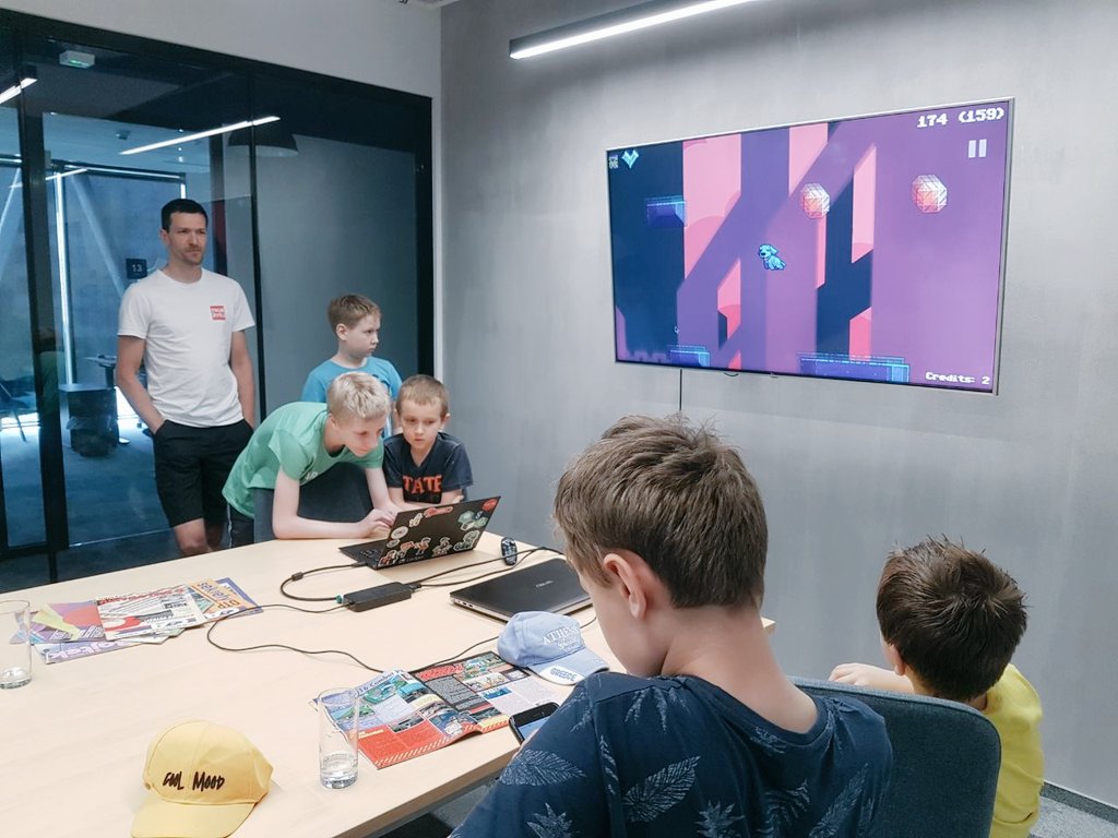 According to recent market research Plasma Dog is the most popular Ethereum dapp of all time among grade school demographics 👀📈😁

Actually tho... we had a really fantastic time this week hosting our local Youth Coding Program 🚸👩‍💻 thanks for playing guys! Keep on learning!