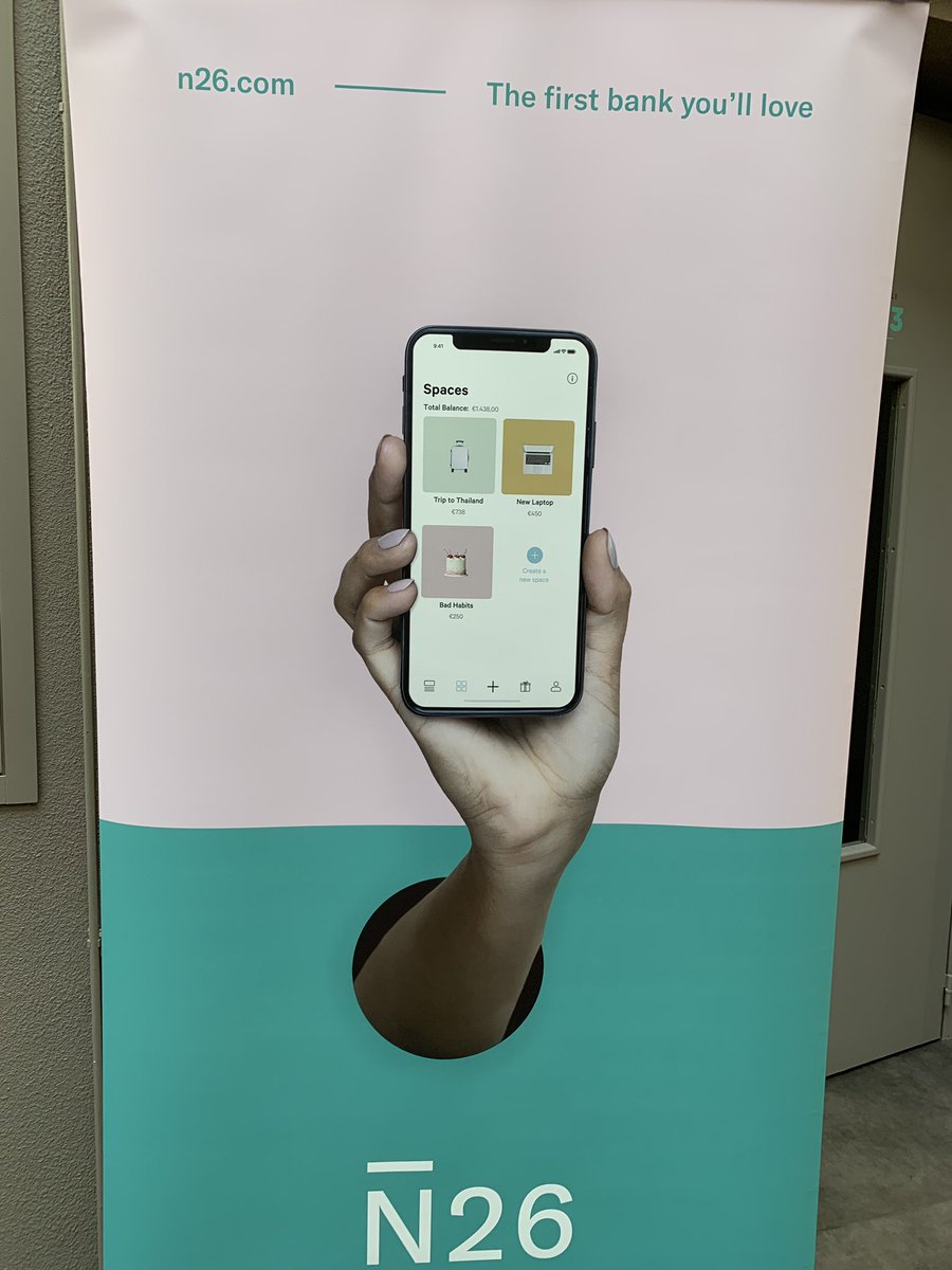 ✅[#N26xESD] 

#Afterwork en très bonne compagnie avec <a href="/peschmitt/">Pierre-Edouard Schmitt</a> <a href="/esd_fr/">📲 ESD | École Supérieure du Digital</a> &amp; <a href="/JeRosselli/">Jérémie Rosselli</a> <a href="/N26FR/">N26 France</a> pour fêter l’été. 

Électro berlinoise avec un #DJ banquier et bière : parfait combo en mode #N26 ! 👌🏻

#Fintech #Tech #Digital #startup