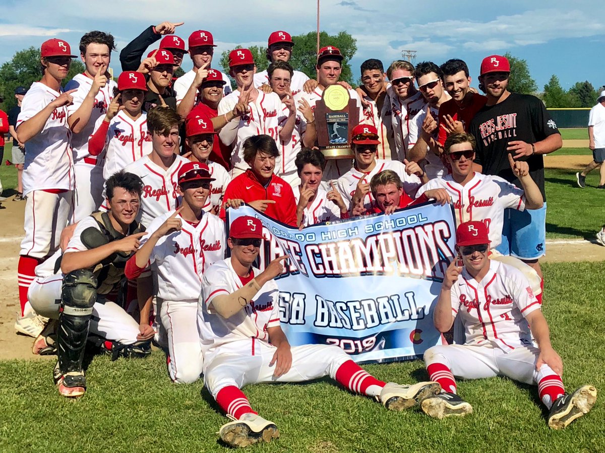 Regis Jesuit Baseball tweet media