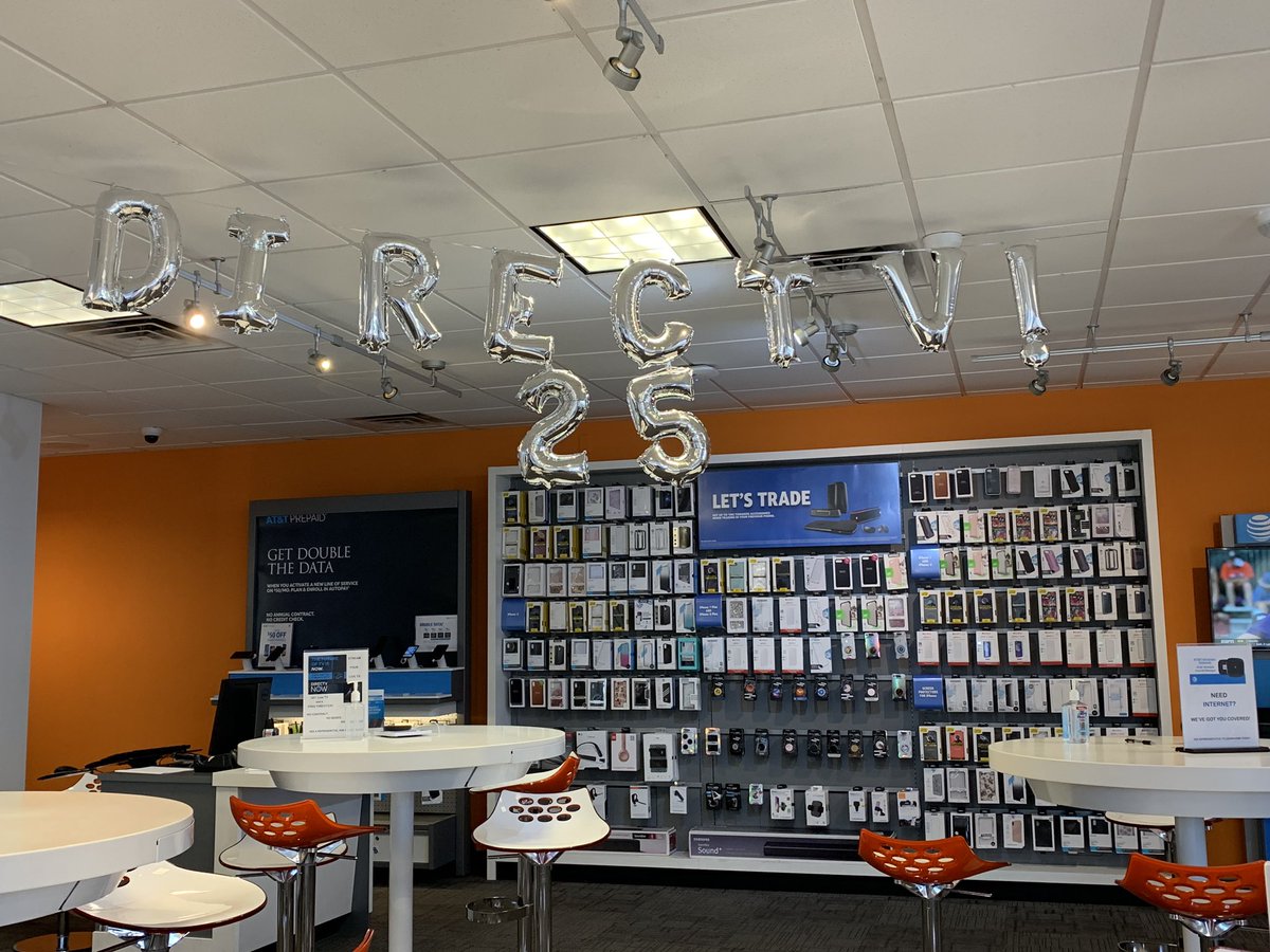JesupStore's tweet image. We here at Jesup celebrating #Directv25 Happy Anniversary DirecTV!! @AntonioPerez_84 @marvymoore @DuncNation1 @teresaluna21