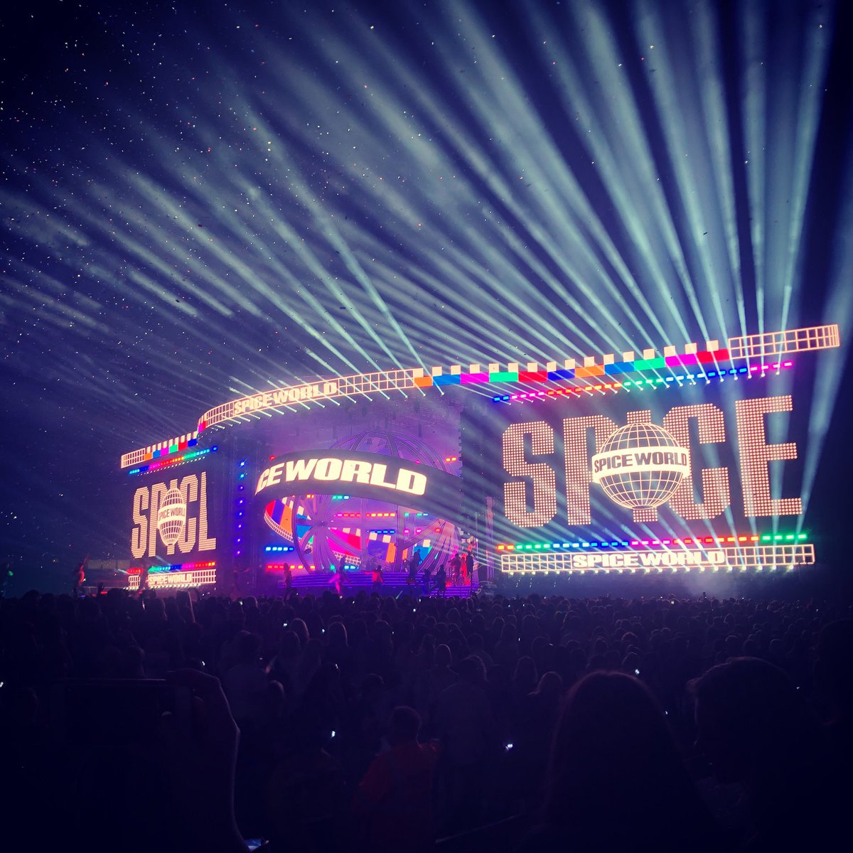 Kate_Lynsdale's tweet photo. What a night! #SpiceWorld #spicegirls #zigazigaah #girlpower #manchester #etihad #mcfc https://t.co/FJJLWC0sVP