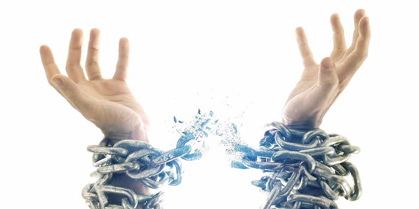 SandraDirkson's tweet photo. #RealTalk: If #GOD HAS SET YOU FREE!!! from any Person, Organization, Place, Situation, Addiction, Habit, Relationship, or "Mental Cages/Prisons" WHY ARE YOU TRYING TO GO BACK TO THAT NEGATIVE SITUATION??? #BreakFreeFromTheChainsThatTieYouToThePast   #FREEDOMFROMCHAINS #LIVEFREE https://t.co/DN3u3tLWVh
