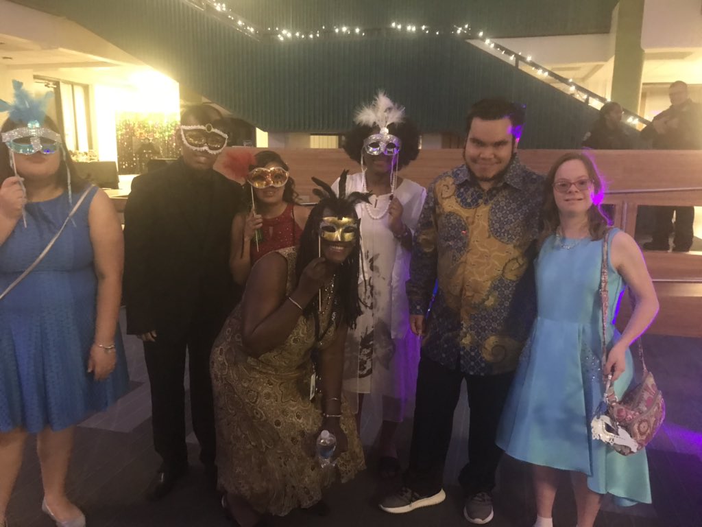 Margaretchungcc's tweet photo. Celebrating the end of the year @APSCareerCenter masquerade! @micah_pep @ACCHilt_Inst @AcadAcademy @arlingtontechcc https://t.co/0zVWAaDzhJ