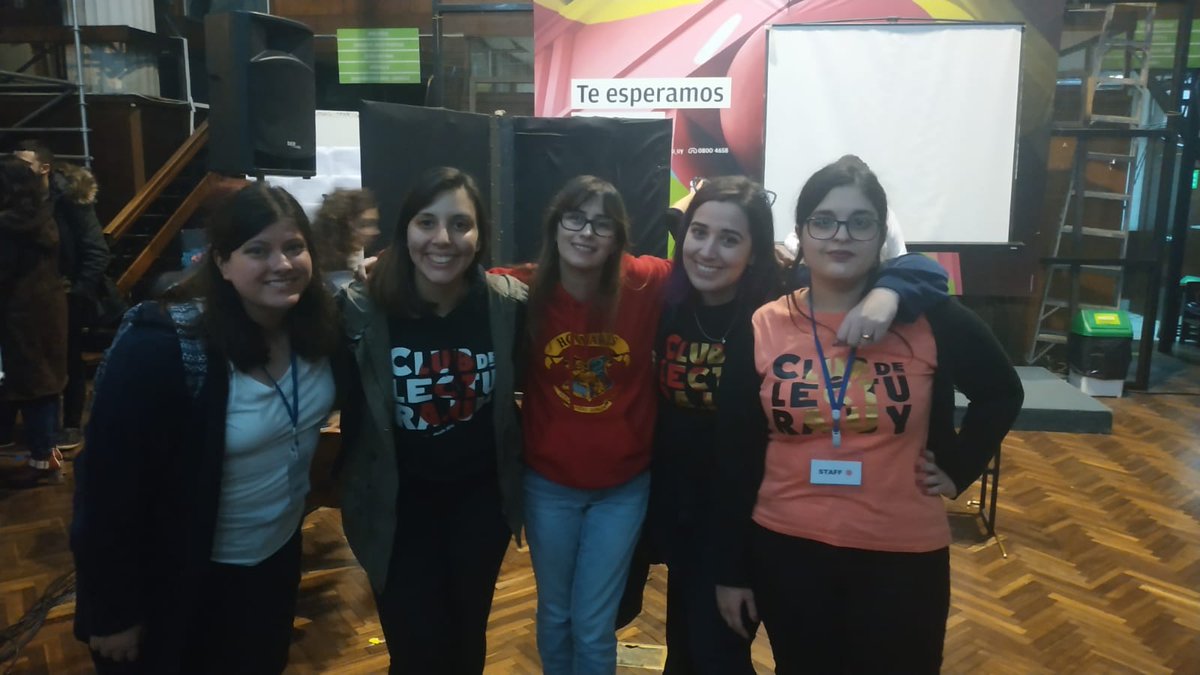 erialisima's tweet photo. Qué satisfacción lo hermosa que fue la #LIBROFEST3 y qué hermoso es el @clubdelecturauy. https://t.co/jIOd7jAWC3