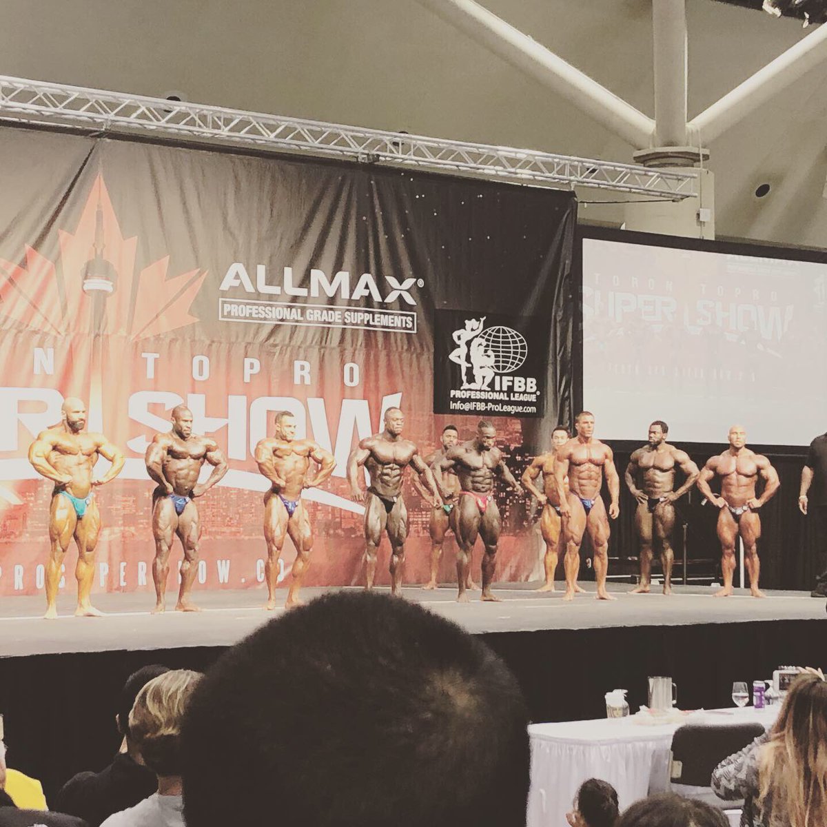raviyuu's tweet photo. #torontoprosupershow #torontoproshow #bodybuilding #torontoevent #FECM712 https://t.co/GvQWf5tav8