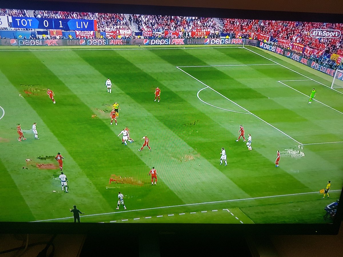 I've been shouting offside when it's just the player's blur that's offside 🤣 #UCLFinal19 #TOTLIV #BTSport #YouTube <a href="/btsport/">TNT Sports</a> <a href="/btsportfootball/">tntsportsfootball</a>