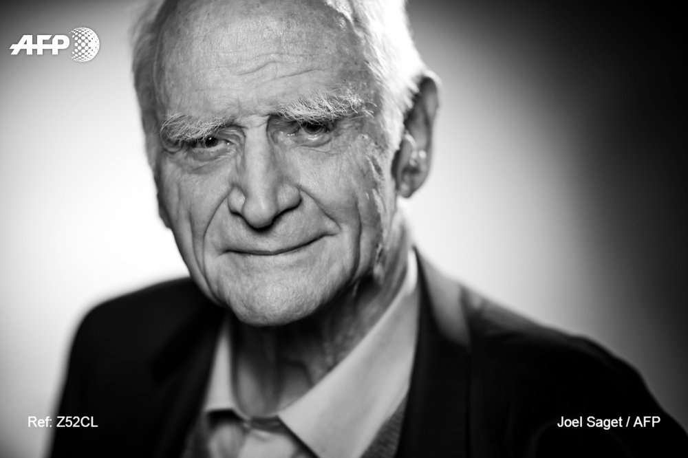 afpfr's tweet photo. Le philosophe Michel Serres est décédé (éditeur) #AFP https://t.co/HP7qG3HNHD