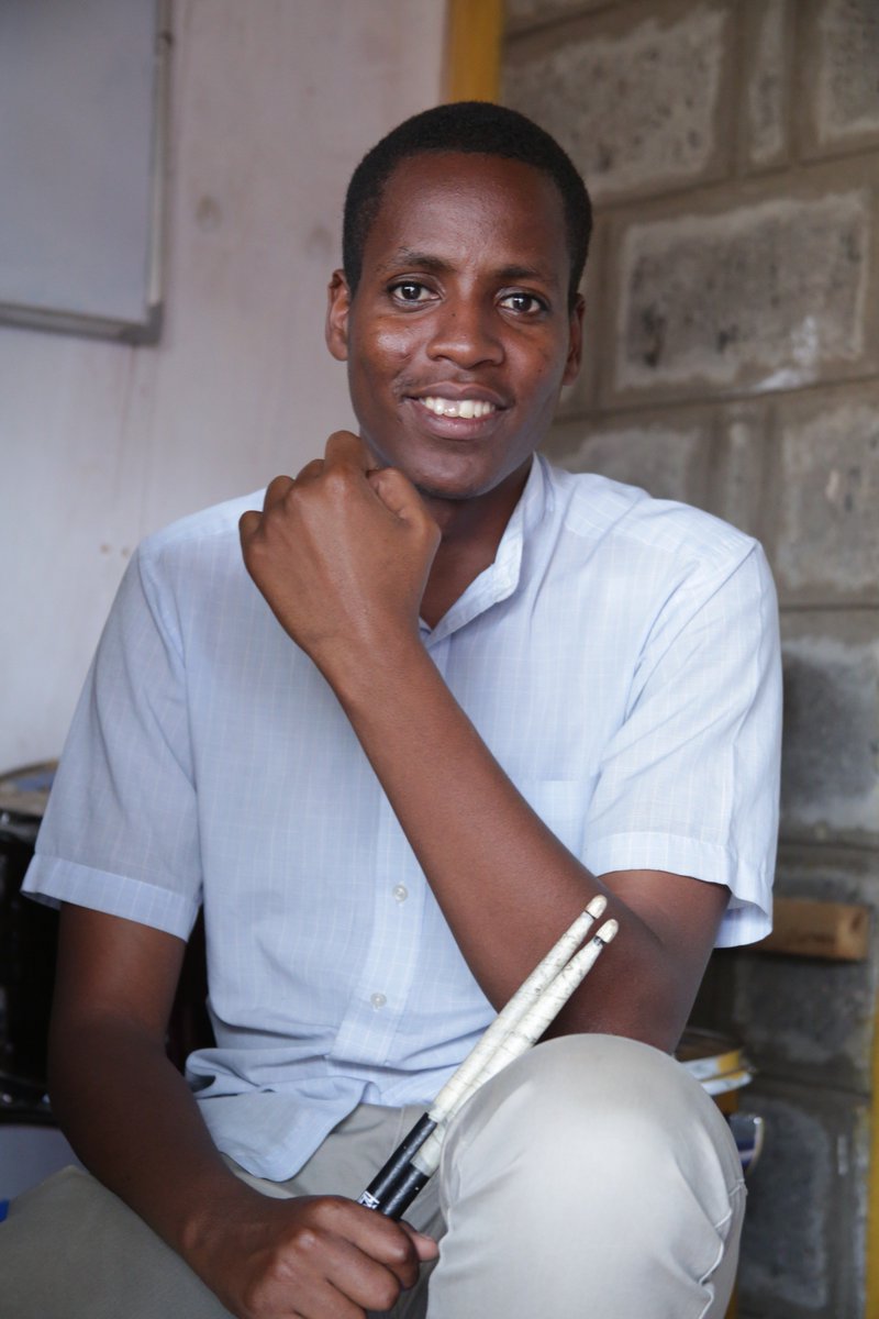 reriseven13's tweet photo. my passion to serving the community will never cut off,Especially as young person my contribution to transform lives is granted, despite odds I have to face challenges in order to achieve change we want. #HappyMADARAKADAY. #RefugeetoTheWorld #Change https://t.co/1KGMJonnhH
