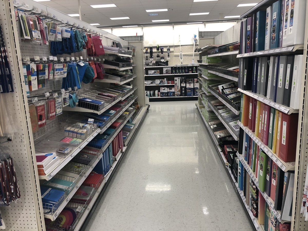 KippLaura's tweet photo. So proud of this team! Owning their business! #Filled2Capacity #NothingLeft2ComeOut @jamaal_edwards @Jennylove1989 @JamesHR_2033 @Dewayman @TargetCher https://t.co/aw1G3iXZ7Q