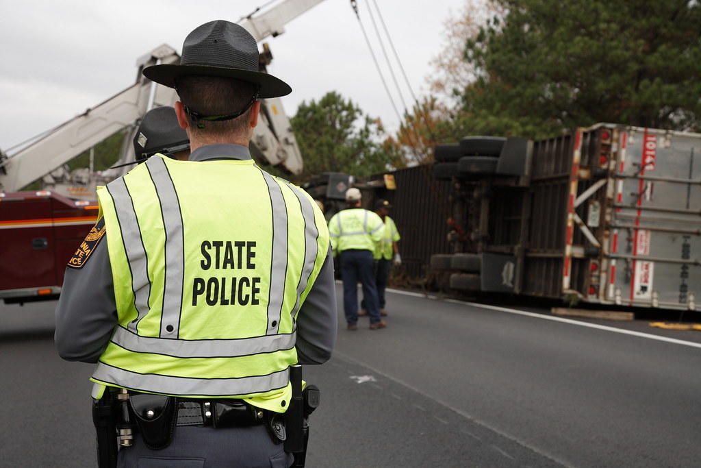June is #MoveOver Awareness Month. A single violation of VA’s Move Over law is punishable as a #traffic infraction. Subsequent violations may be punishable as a Class 1 #misdemeanor #MoveOverVA #TrafficSafety #VSP

To read more, click here: bit.ly/2MmGhfu
