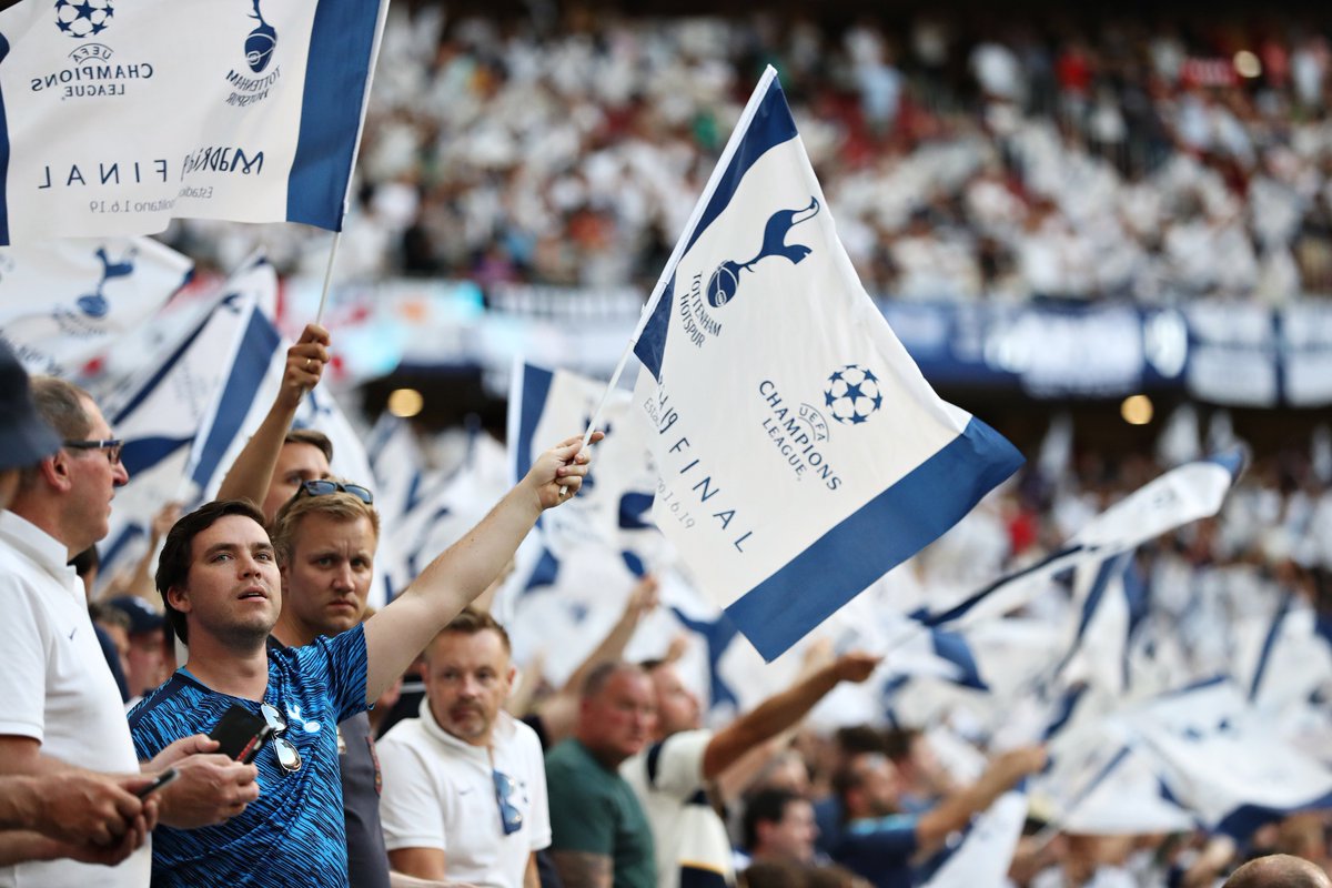 SpursOfficial's tweet photo. We're back for a huge second half! 

COME ON YOU SPURS! 

⚪️ #THFC 0-1 #LFC 🔴 https://t.co/GqmCVodvcV
