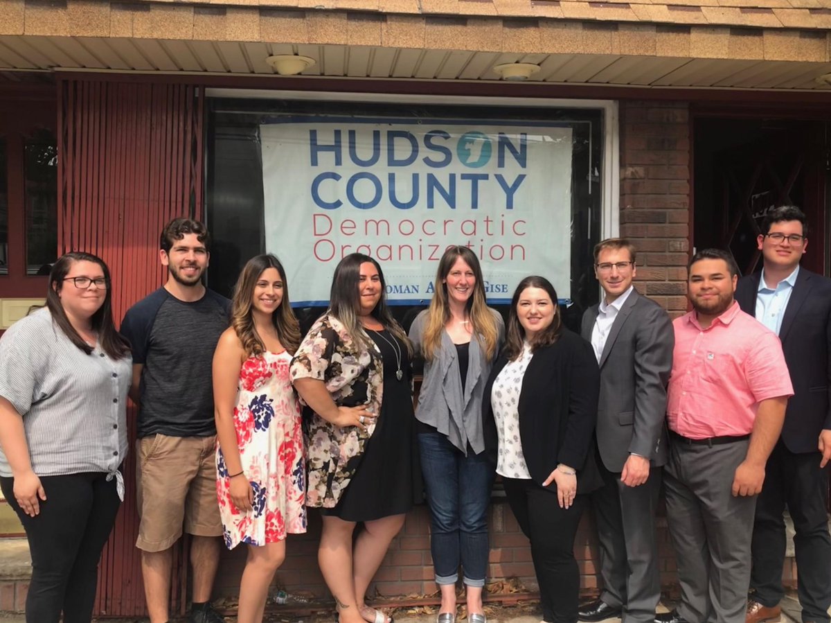 HudsonDems's tweet photo. Congratulations to the newly elected board of the @hudsonyoungdems
Prez: Aimee Focaraccio
Vice Prez: Angela Cirillo
Treasurer: Joe Skillender
Sec: Daniel Levine
Communications Director: Caitlin Mota
Events/Activities Director: Nancy Guevara
Membership Director: Patrick Ambrossi https://t.co/EejBrYRFWz