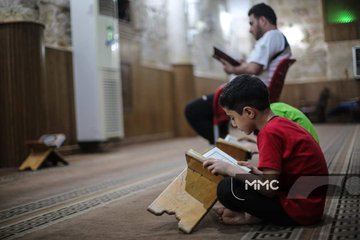 jameelbehram's tweet photo. تمام قتل عام، بمباری اور بربادی کے باوجود شام کے مسلمان اللہ کو یاد رکھے ہوئے ہیں.. آپ بھی شام کے مظلومین کو اپنی دعا میں یاد رکھیں. #SyriaIsCalling
#لیلۃ_القدر https://t.co/MzExFgRXcw