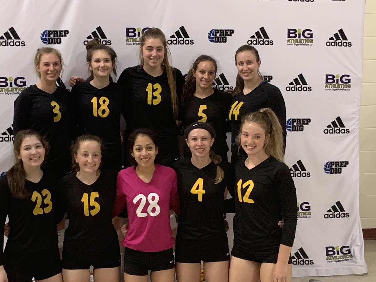 Belinda Bombei (@tweakmywords) on Twitter photo Iowa Rockets 16-1 finishes with a 2-1 record first day @pdgauntlet after dropping 3rd set 18-16 to Milwaukee Sting 16s in a back and forth battle in their last match of the day. #bringondaytwo #teamwork <a href="/IowaRockets/">IowaRockets</a> @recruitingasst Iowa Rockets 16-1 finishes with a 2-1 record first day @pdgauntlet after dropping 3rd set 18-16 to Milwaukee Sting 16s in a back and forth battle in their last match of the day. #bringondaytwo #teamwork <a href="/IowaRockets/">IowaRockets</a> @recruitingasst