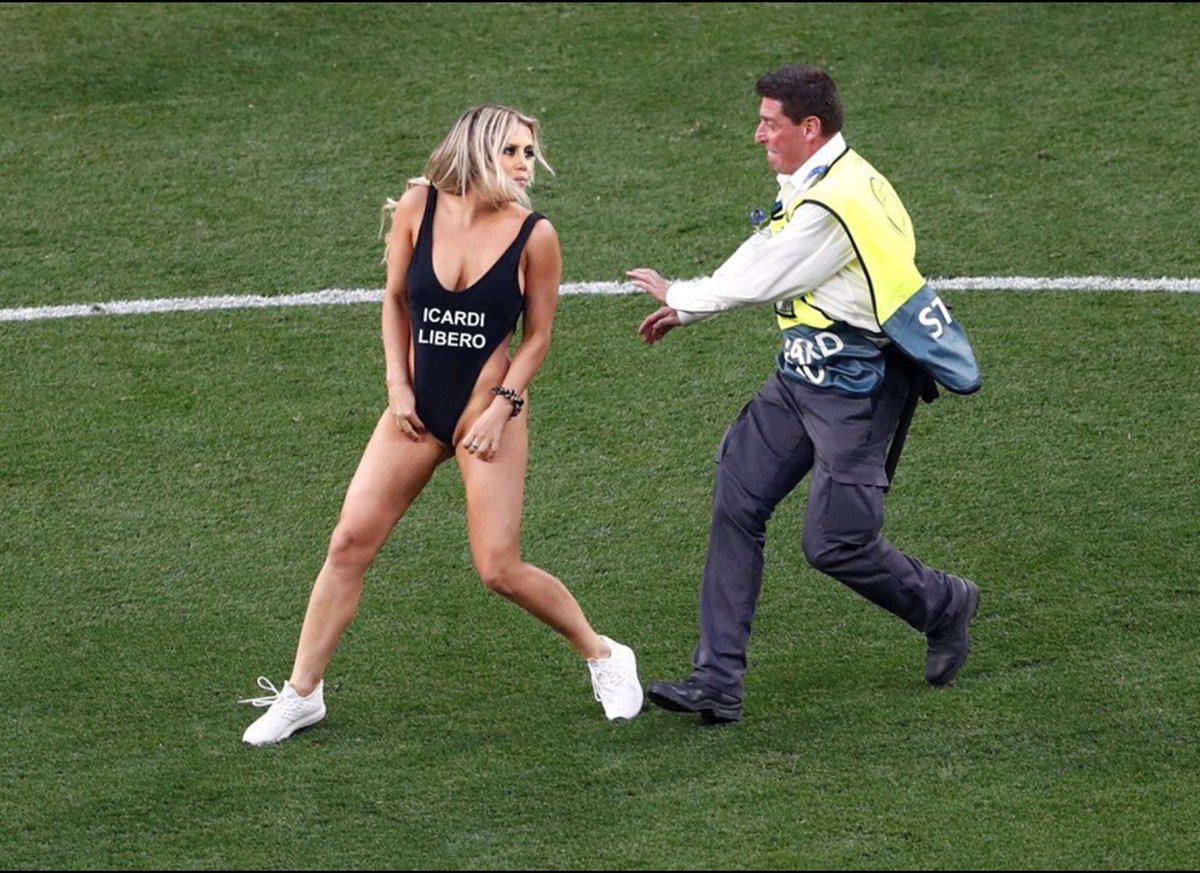 premudy's tweet photo. Direttamente da F.B.😂 #finaleChampions #TottLiv https://t.co/qwC6A3k9Z4