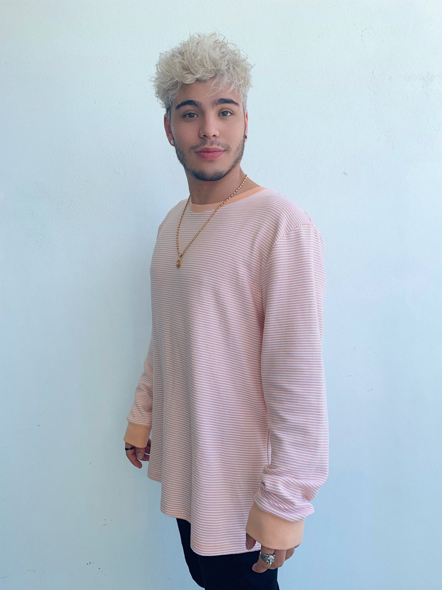 villalobossebas's tweet photo. s á b a d o :D https://t.co/6DkMhWexab