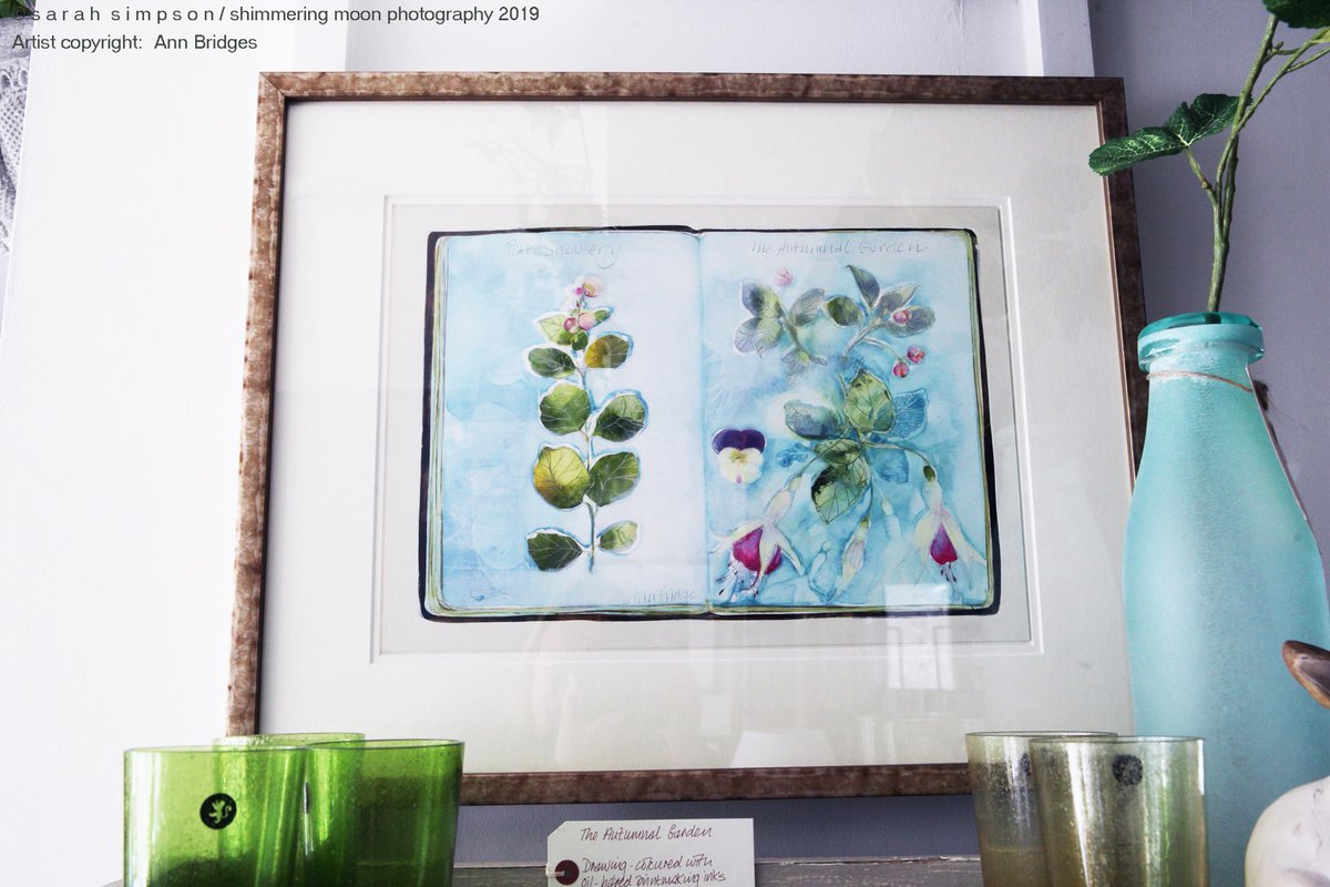 shimmeringmoon_'s tweet photo. I want this so much.... one of @AnnBridgesart exquisite sketches.  Her artwork is stunning and currently there's quite a few framed examples for sale in @ChicettralalaLD in Sevenoaks. #kentartists #localshops #beautifulart #naturesketches https://t.co/zFPxnqrLXV