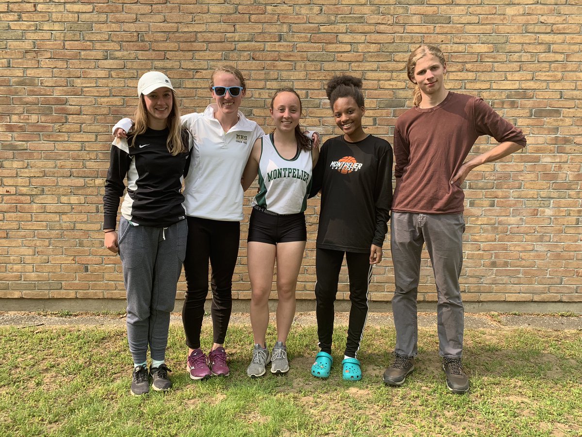 vermontmadebyk's tweet photo. I wish we had taken a team photos earlier in the day. Our crew hung tough for 8 hours of competition #soproud #montpelier #solons #trackandfield #exhausted #statemeet @mikemcraith @mrpsvt @Bonesteelvt @MsMathnik @pgervia @MsAshleyDubois @SueM_MHS @sueabes1 https://t.co/PWJ4jnnNrB