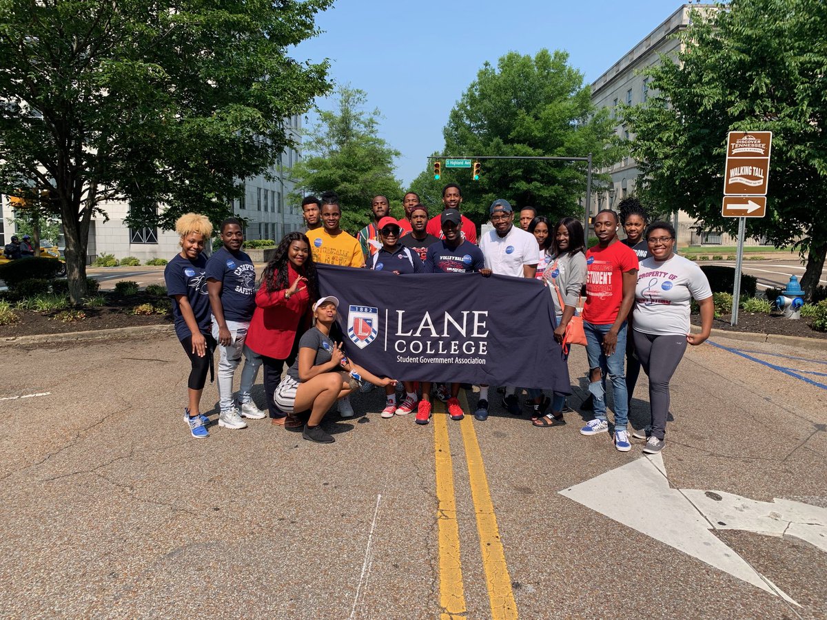MayorConger's tweet photo. A BIG Thank You to all of our volunteers from @thelanecollege ! They showed up in force to knock on doors for our campaign today!
You guys are awesome! One of the many reasons I love my Lane College!
#CongerForMayor #ScottforJXN #WeAreLane https://t.co/B5q9ZlsmEG