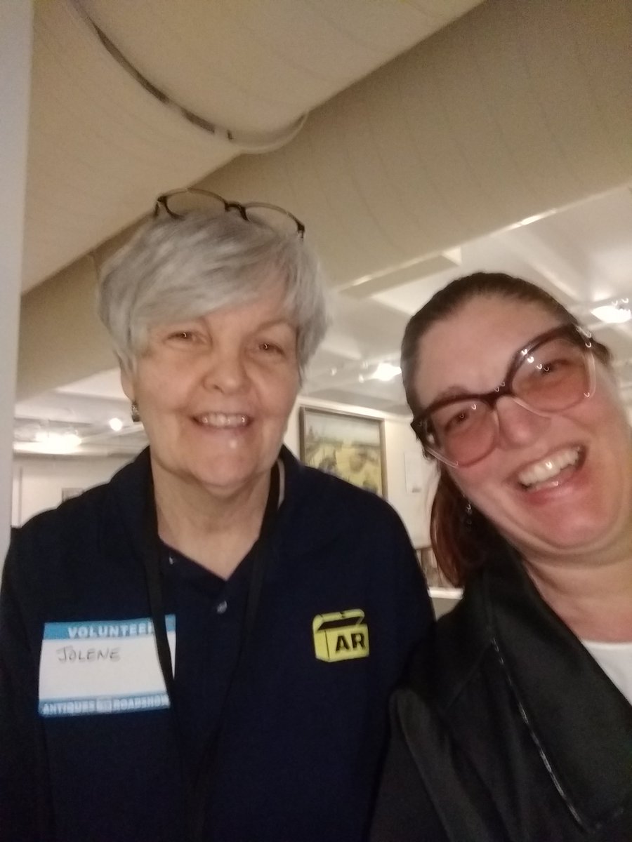 LauraOlsonteam1's tweet photo. #roadshowfargo https://t.co/qZv3BeesT1