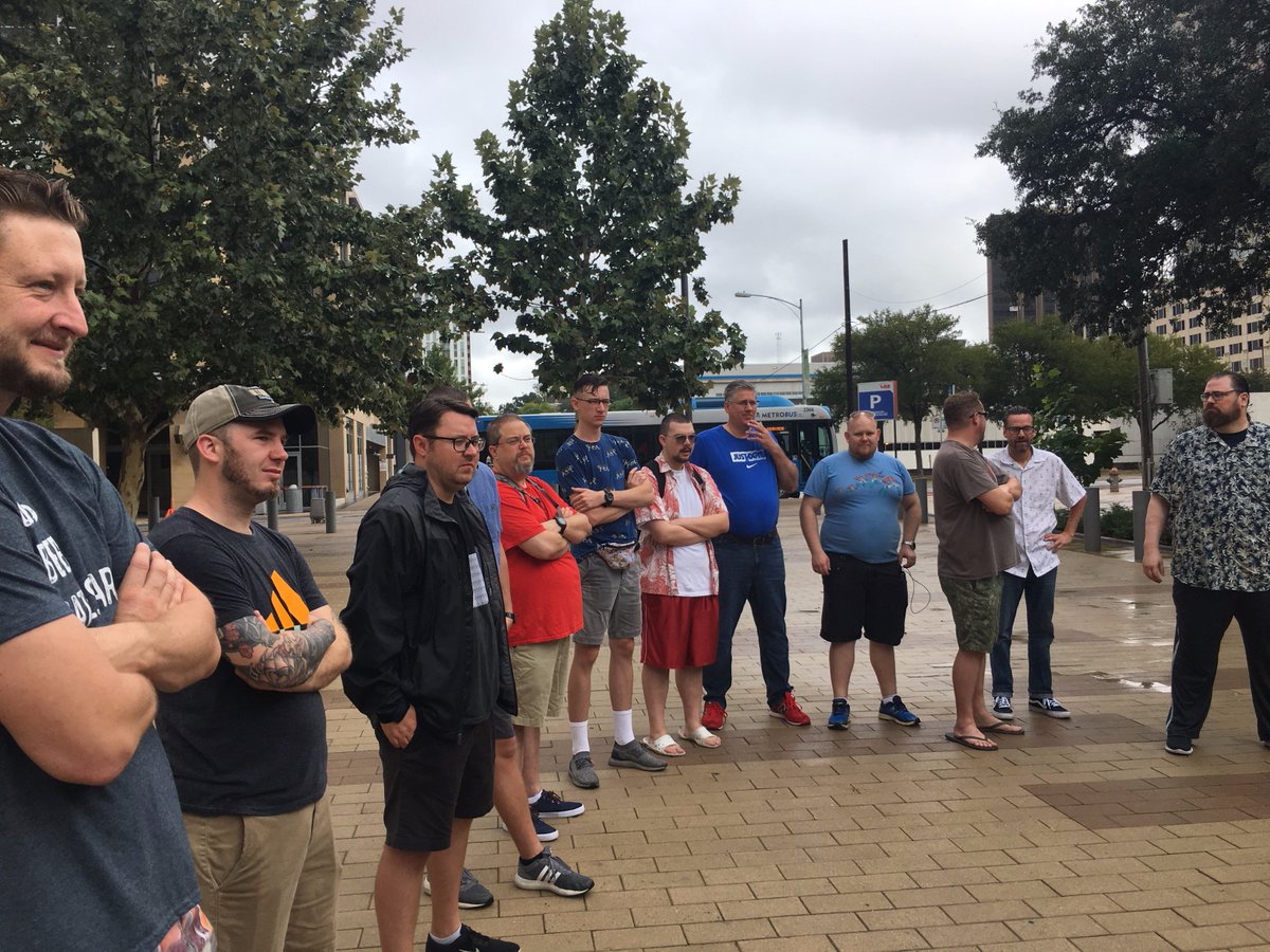 VentchatBoston's tweet photo. Closers of open bars
Jumpers of Ds
Nightmares of food tours
Masters of shame-brunch
Connoisseurs of finger sandwiches
Members of 5-knee club

👏Only 111 days to go👏

Will there be any new 5-knees this year? https://t.co/dWtiqL9wOO