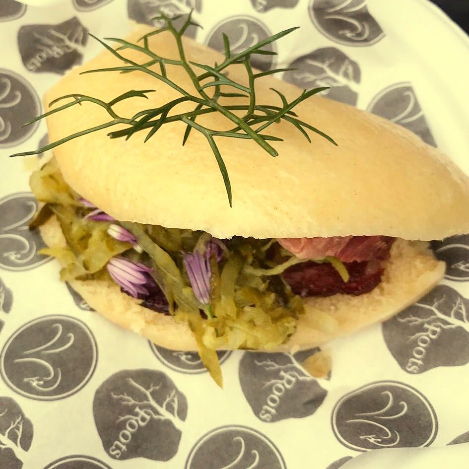 Pubinthepark_'s tweet photo. We canβt get enough of these short rib baos with fennel kimchi π€€π
#pubinthepark #pitpleeds #pitptour https://t.co/RkRDG2VVFD
