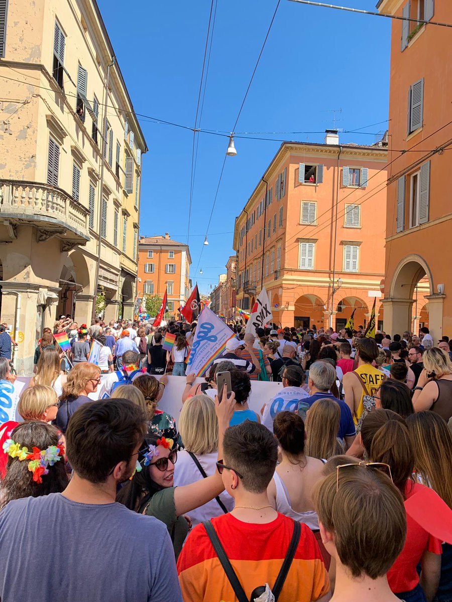 hereitshilary's tweet image. &quot;Tu fontana, noi marea&quot; 🏳️‍🌈❤ #ModenaPride