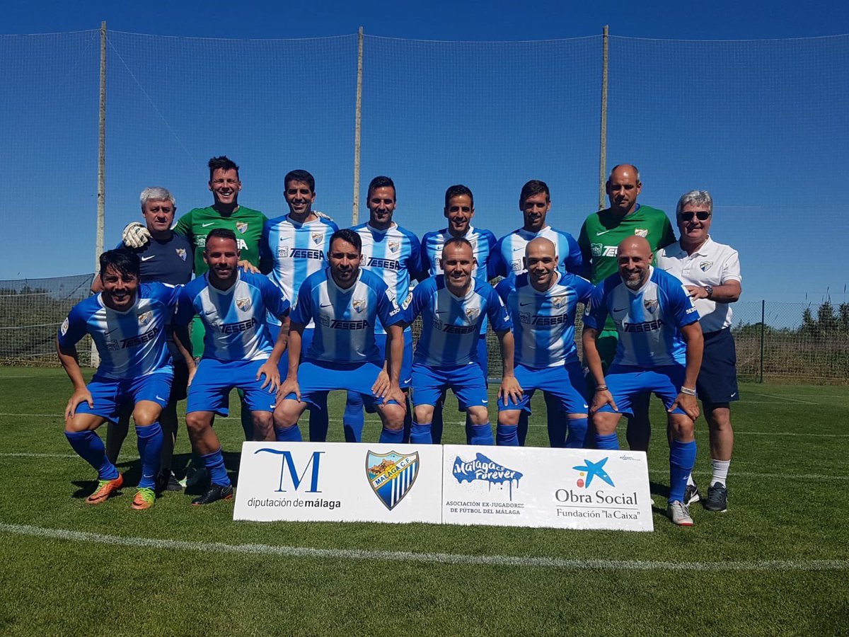 FEAFV's tweet photo. El @RCDeportivo Veteranos campeón de la #LIGASOLIDARIAFEAFV2019 tras derrotar en una gran final por 2-0 al @MalagaCF 

Excelente #FaseFinal del #TorneoSolidario celebrada en @olivanovaresort donde todas las Asociaciones de Veteranos lo dieron lodo entre un magnífico ambiente. https://t.co/fY0KXkP7jT