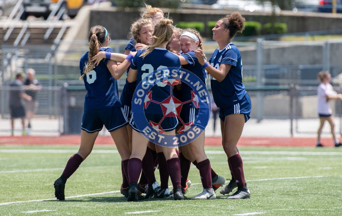 mariahmannino's tweet photo. I’m so proud of my team and how far we’ve come this season 💙 Thanks to my teammates and coaches for all the special memories the last 4 years. It’s been a good run FHC⚽️ @FHCGirlsSoccer https://t.co/J2TIPMS4Hi