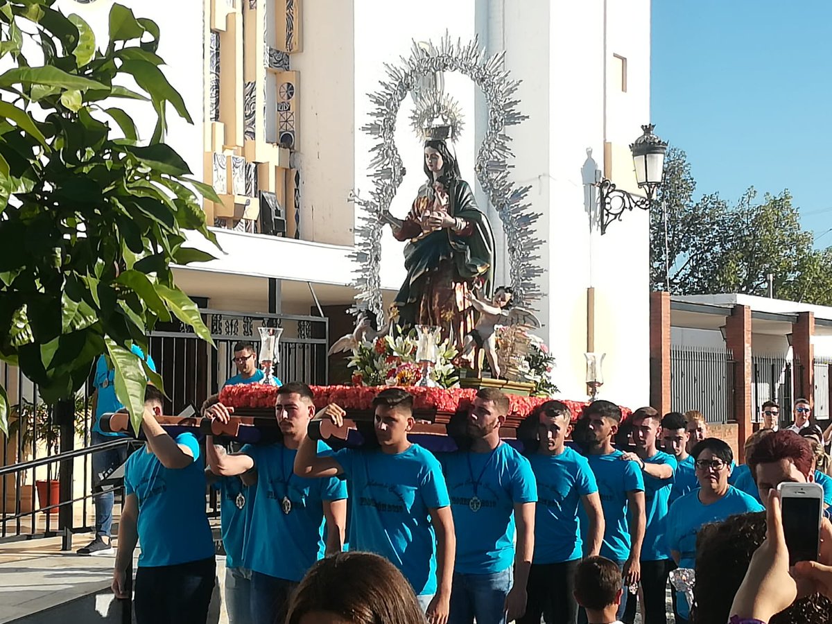 JuanAvilaCARMO's tweet image. Magnífica Procesión de la Virgen de Guadajoz

Esta tarde hemos podido disfrutar un año más de la fe, la devoción y la entrega de toda Guadajoz hacia su Virgen

Felicidades