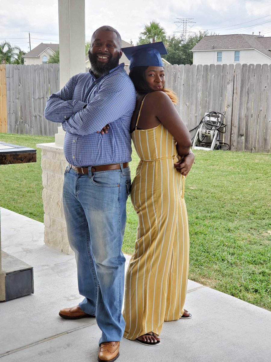 therealistbawse's tweet photo. Congratulations to my daughter on her highschool graduation. Stage 1 complete.
#collegeisnext
#conquercollege
#2019to2023 https://t.co/l1Z9rex8Ar
