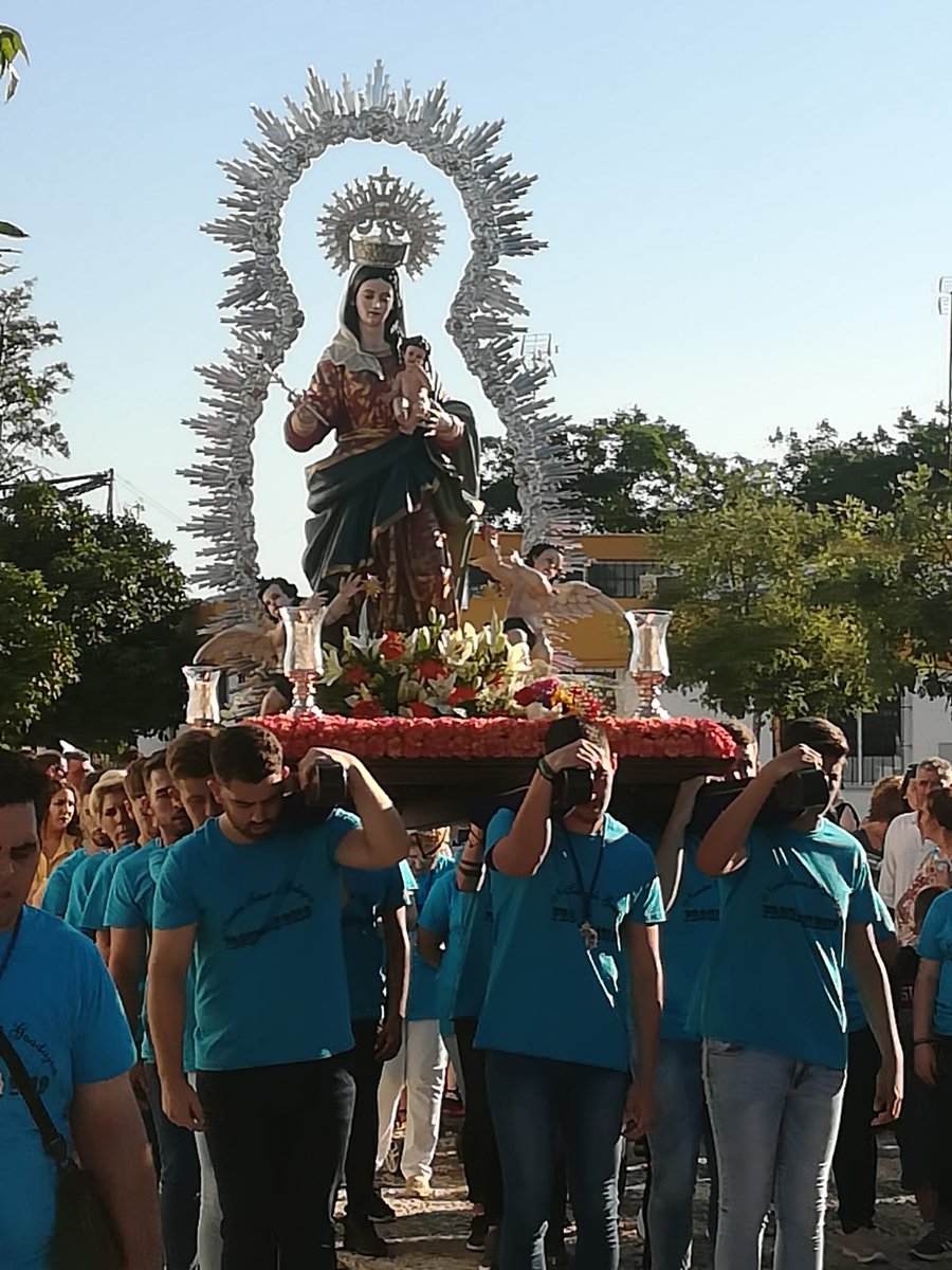 JuanAvilaCARMO's tweet image. Magnífica Procesión de la Virgen de Guadajoz

Esta tarde hemos podido disfrutar un año más de la fe, la devoción y la entrega de toda Guadajoz hacia su Virgen

Felicidades