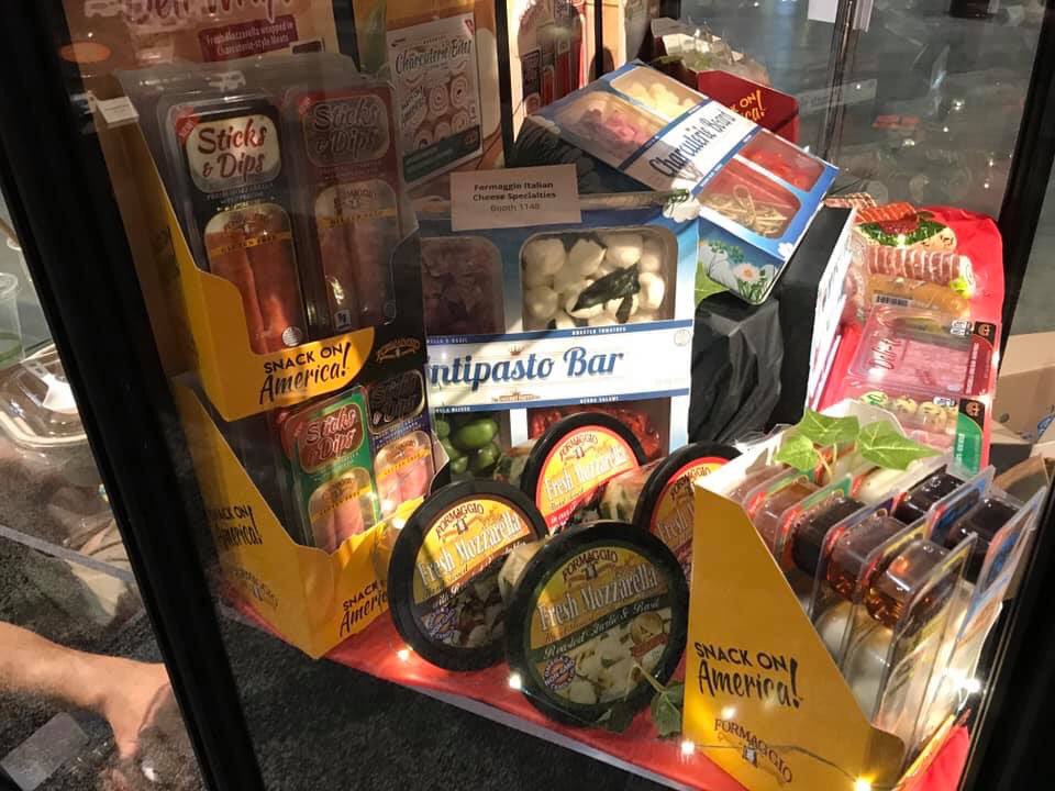 FormaggioICS's tweet image. Booth #1148 at @myIDDBA .. Excited to showcase our new items! 
#IDDBA19