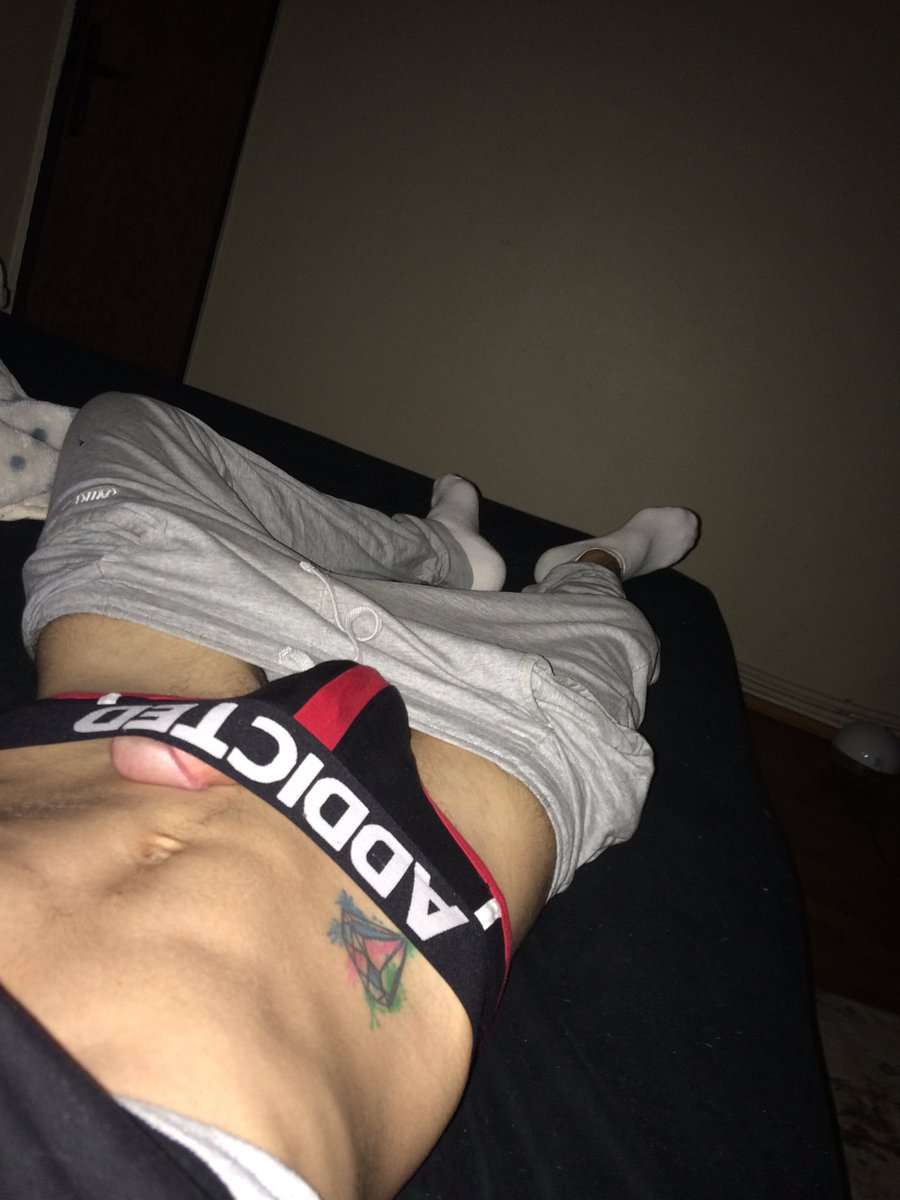 TrkBulge9's tweet photo. Turk bulge https://t.co/lNY96Ei8j6