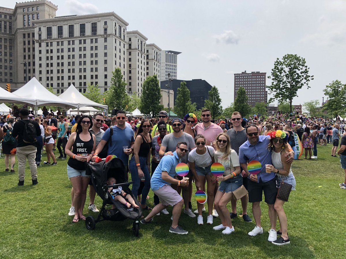BilderbackCara's tweet photo. Pride CLE π #tekpride @TeksystemsCLE @MichelleWebb73 @TEKDiversity https://t.co/RWRgt6xM2C