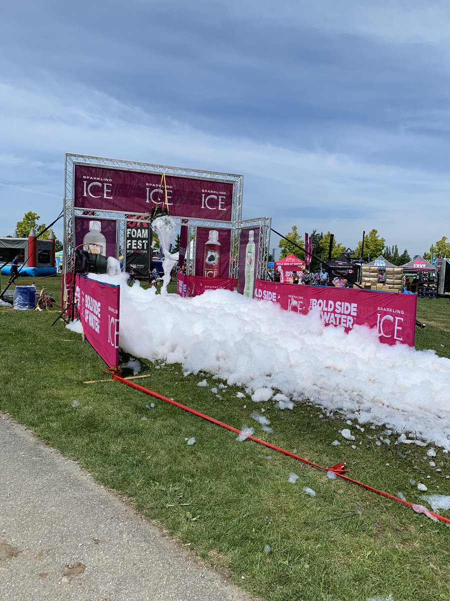 NancyAwork's tweet photo. Beautiful day @CityofSurrey at the #5kfoamfest and for a wonderful cause #MakeAWishCanada  great to see a good turn out https://t.co/fwV5RzYbWX