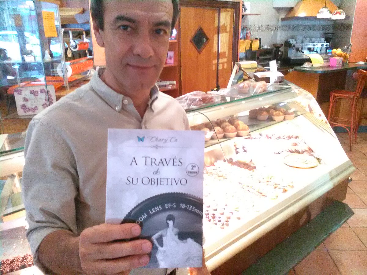 Si eres golos@ y te gustan las historias adictivas <a href="/ElCaballoGoloso/">El Caballo Goloso</a> #Torrelodones en las Vias Literarias es el lugar donde encontrarás la combinación perfecta para las tardes de #otoño. #AtravésdesuObjetivo <a href="/CharyNovelas/">Chary_Ca autora</a> #novela adictiva  que vivirás en <a href="/BarriosdeLetras/">BarriosdLetras</a> #CharyCa