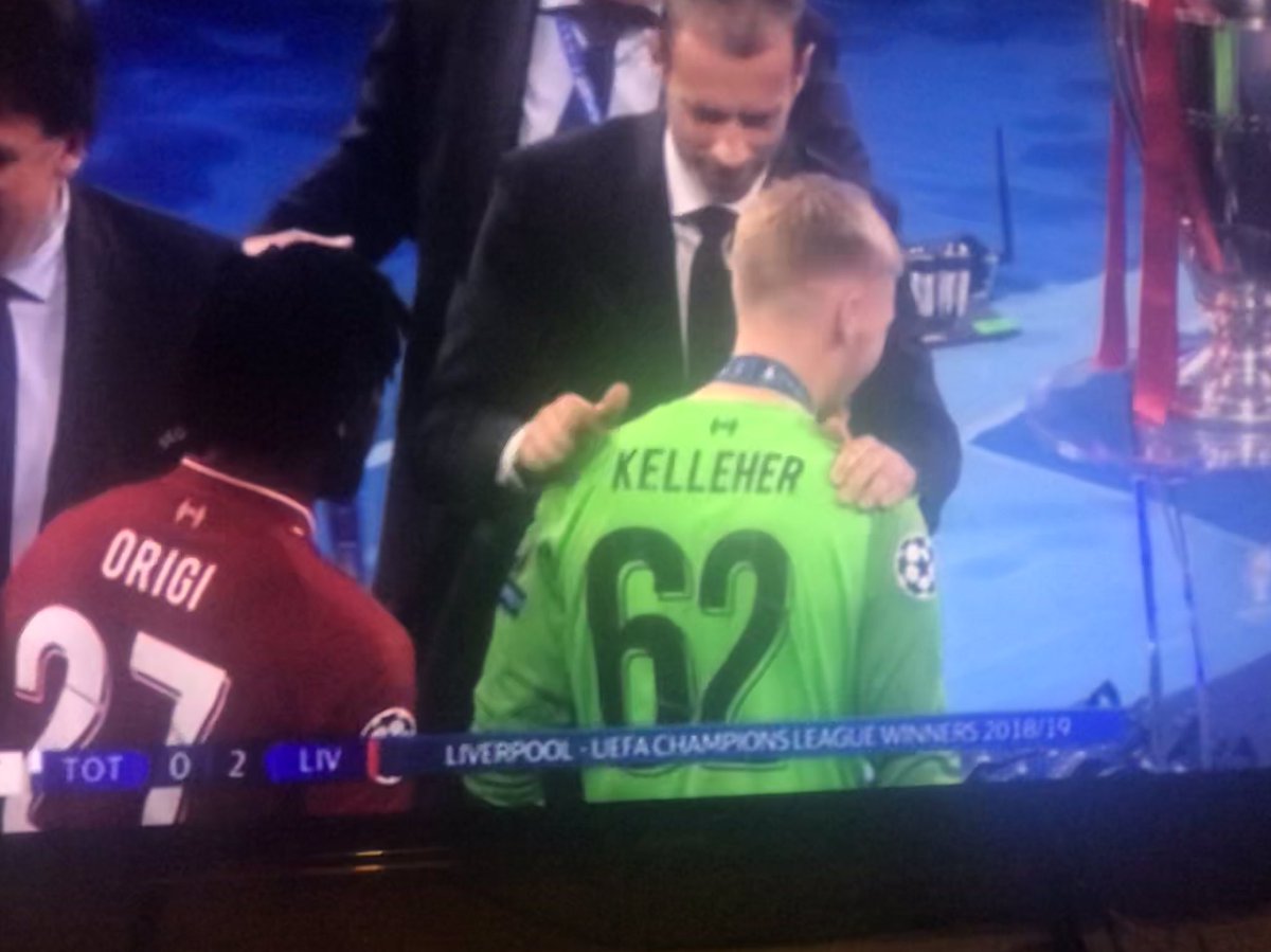 BigRedBench's tweet photo. Cork’s Caoimhín Kelleher receives his Champions League winners medal! @RingmahonRanger https://t.co/b6fc5v7fTx